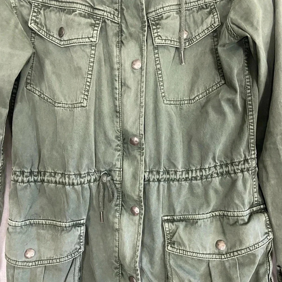 Talula  Aritzia Trooper Anorak Army Cargo lightweight hooded jacket Sz Xs - Picture 6 of 14